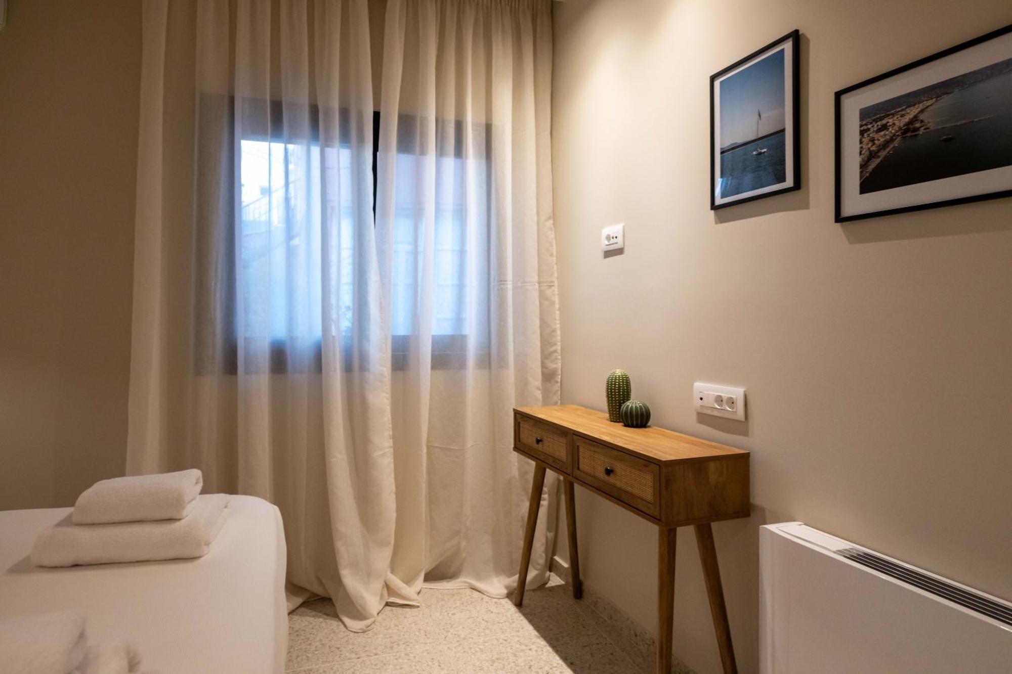 Asklipiou Cube - Kalamata Mediterranean Suites Exterior photo