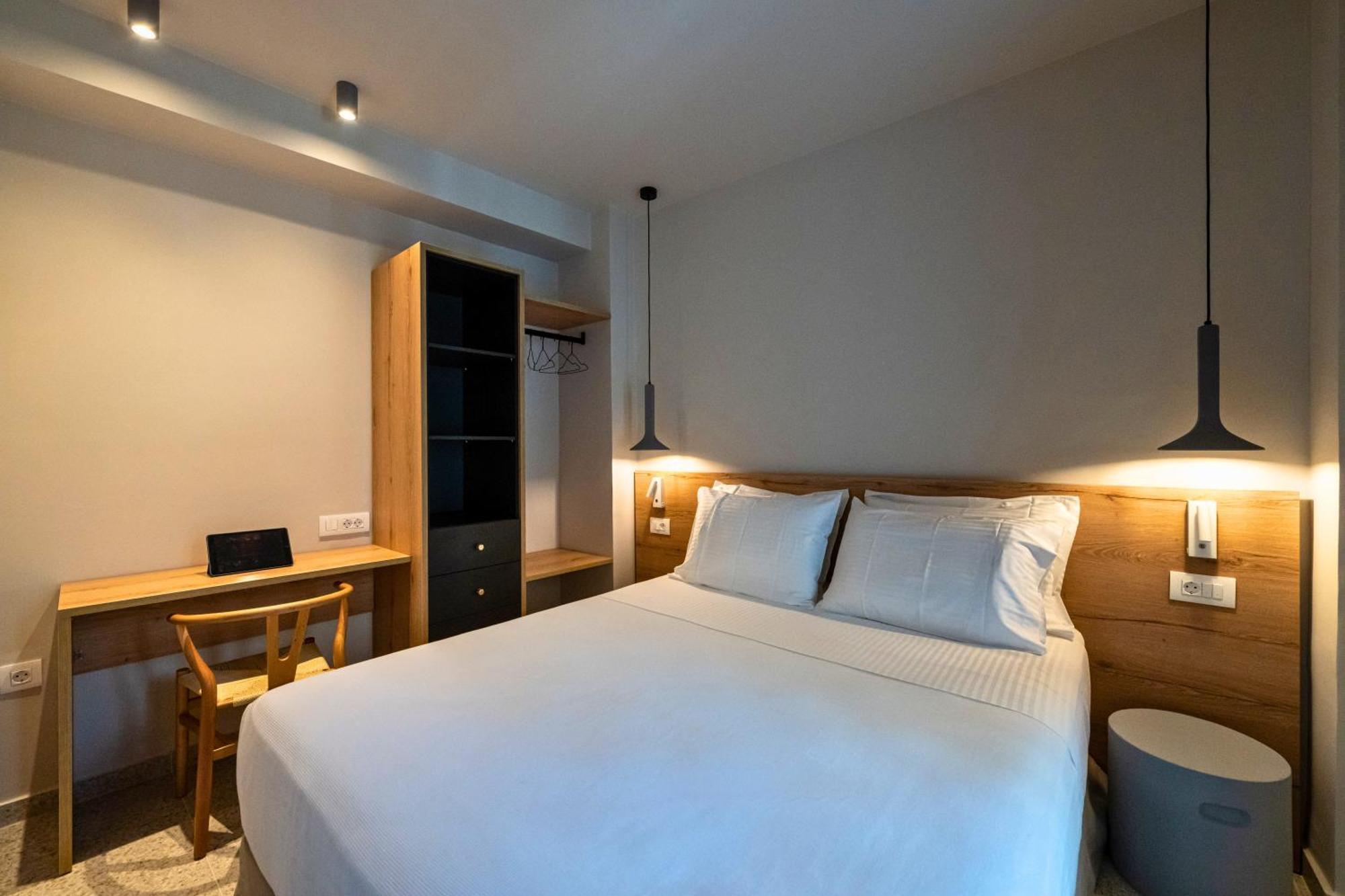 Asklipiou Cube - Kalamata Mediterranean Suites Exterior photo